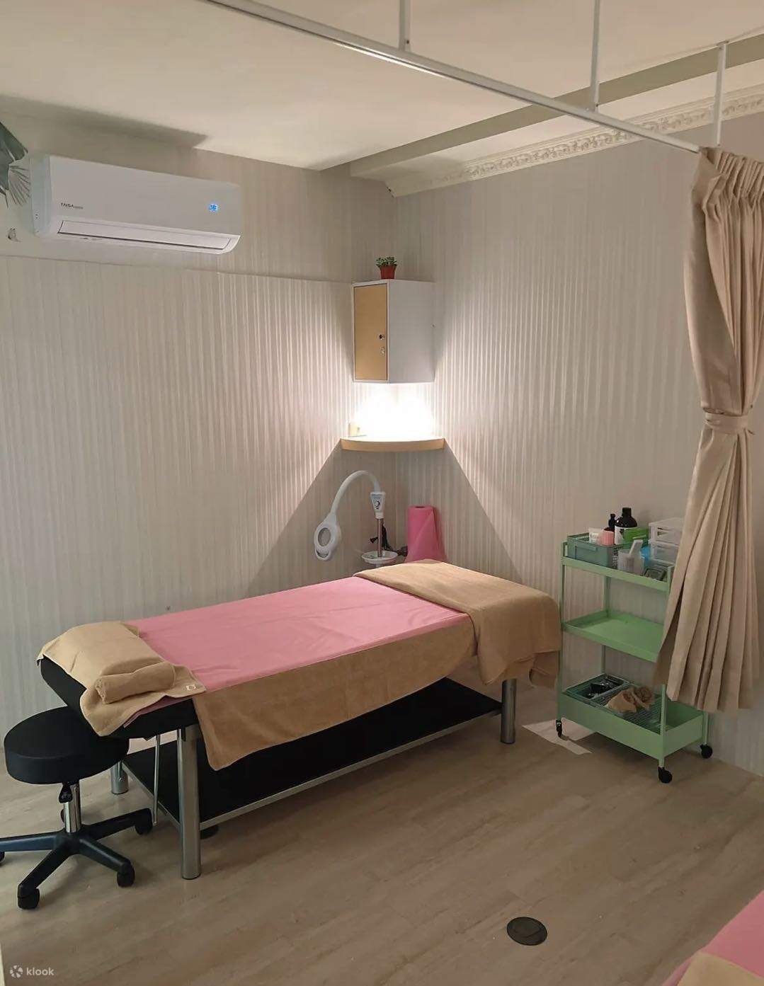 Neu-Taipeh: Master Cat - Holistic Institute Xinzhuang Aesthetics Museum