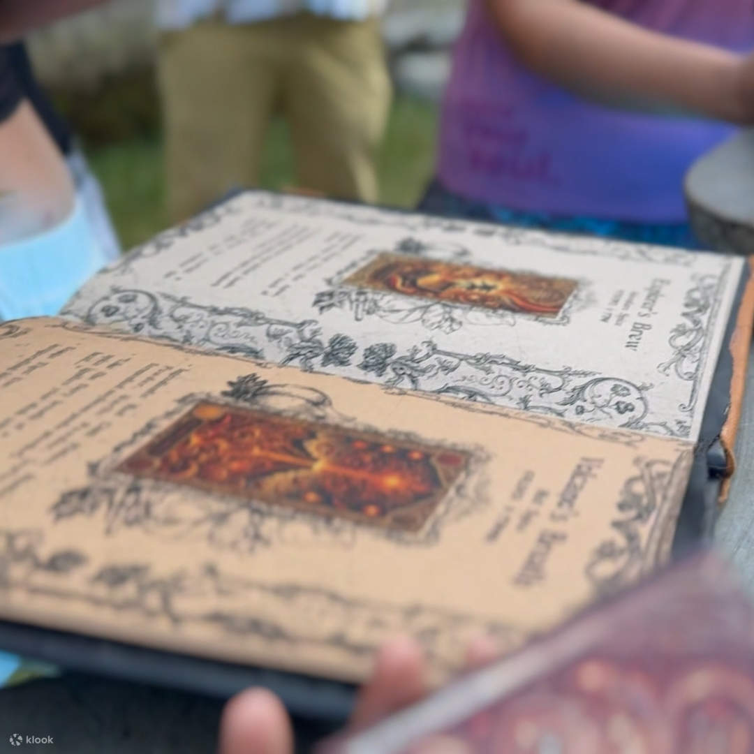 Ubud Mystic Dinner im Oracle of Spice Lemuria the Lost City