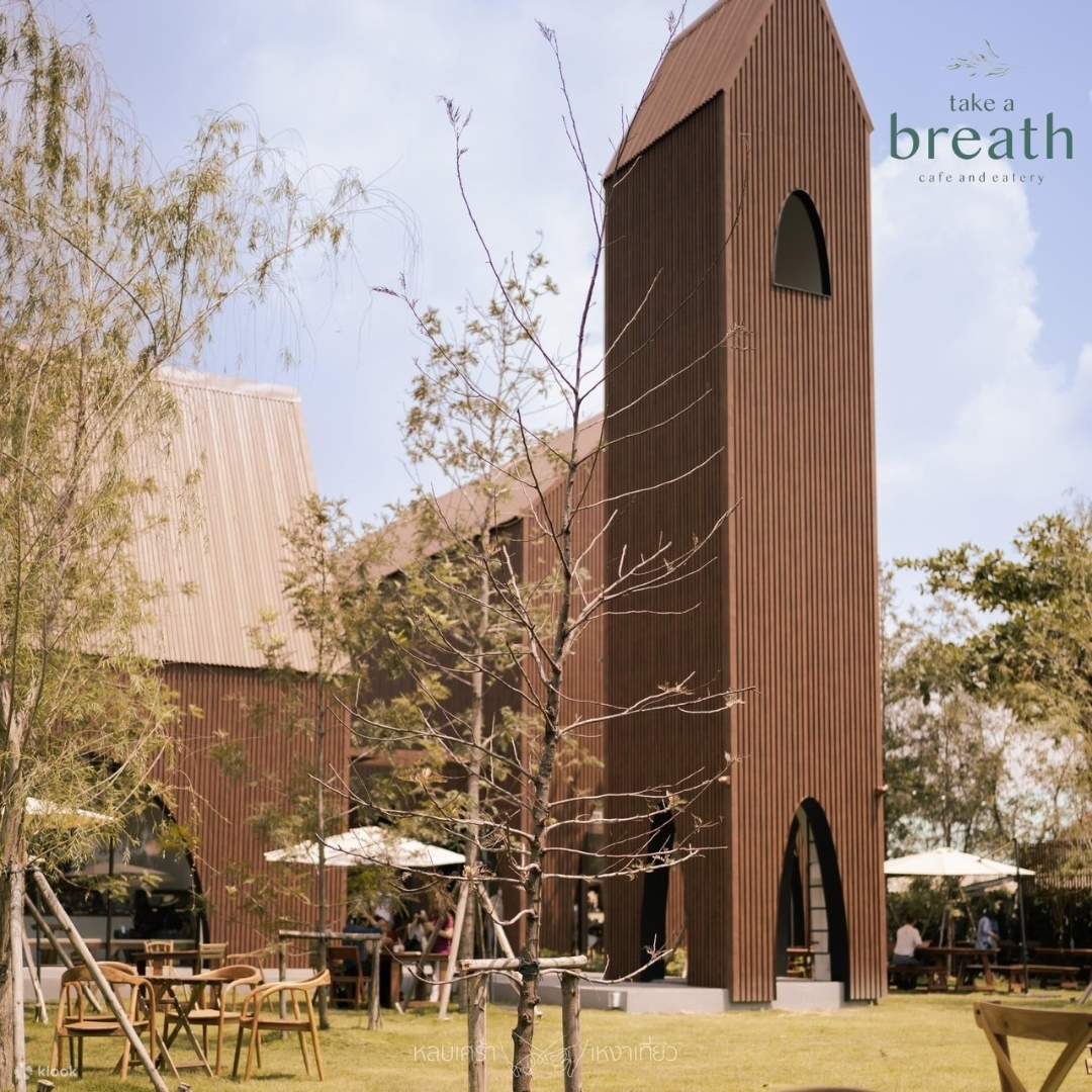 Brunch at Take a Breath - Cafe & Eatery