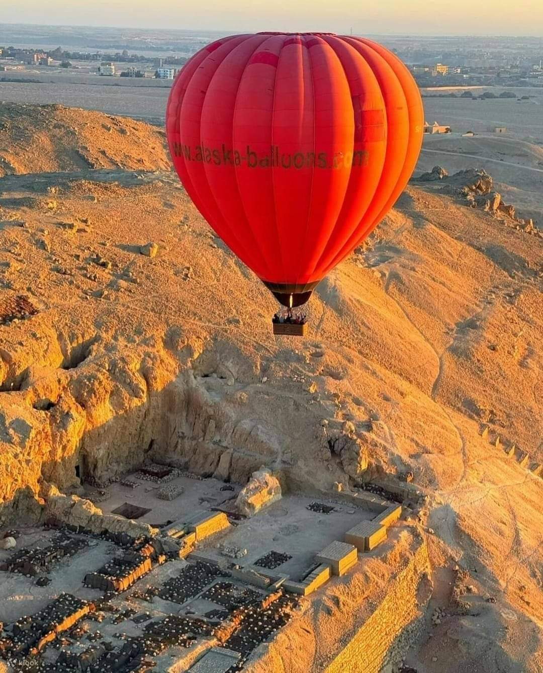 乘坐熱氣球飛越盧克索上空，含往返接送