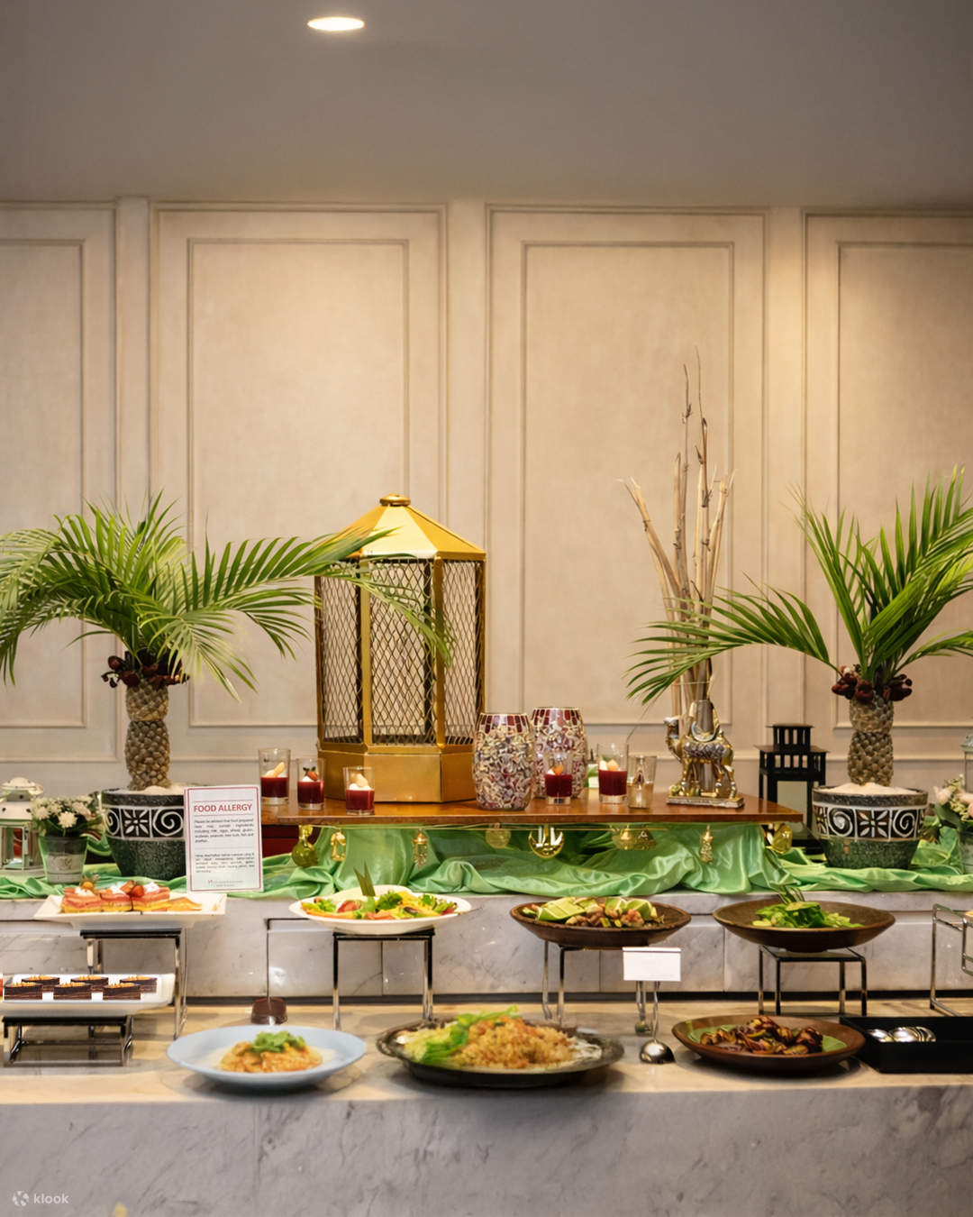 Paon Restaurant at Swiss-Belhotel Petitenget