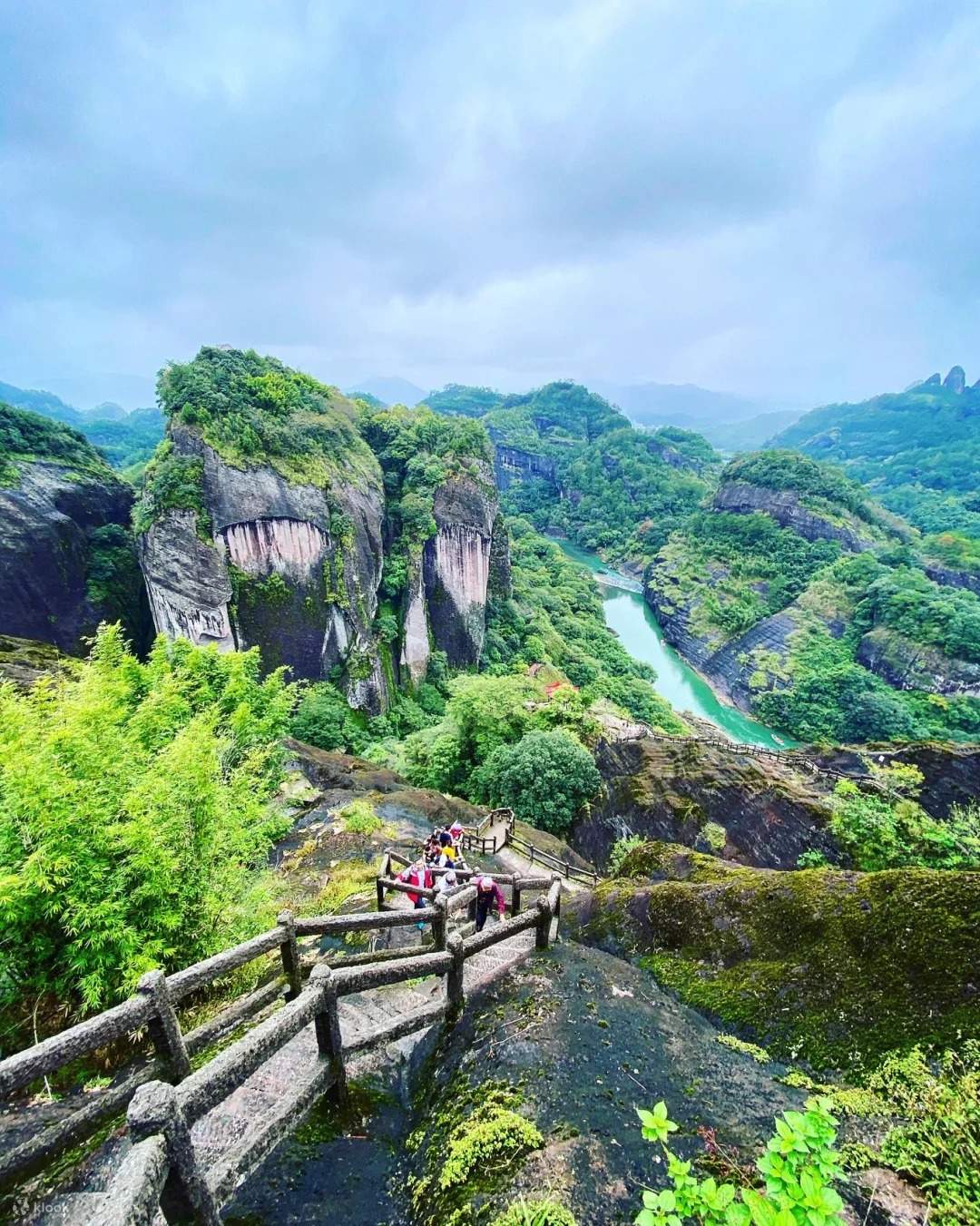 Wuyishan National Forest Park: Nine Bend Stream Bamboo Raft Drift 3 ...