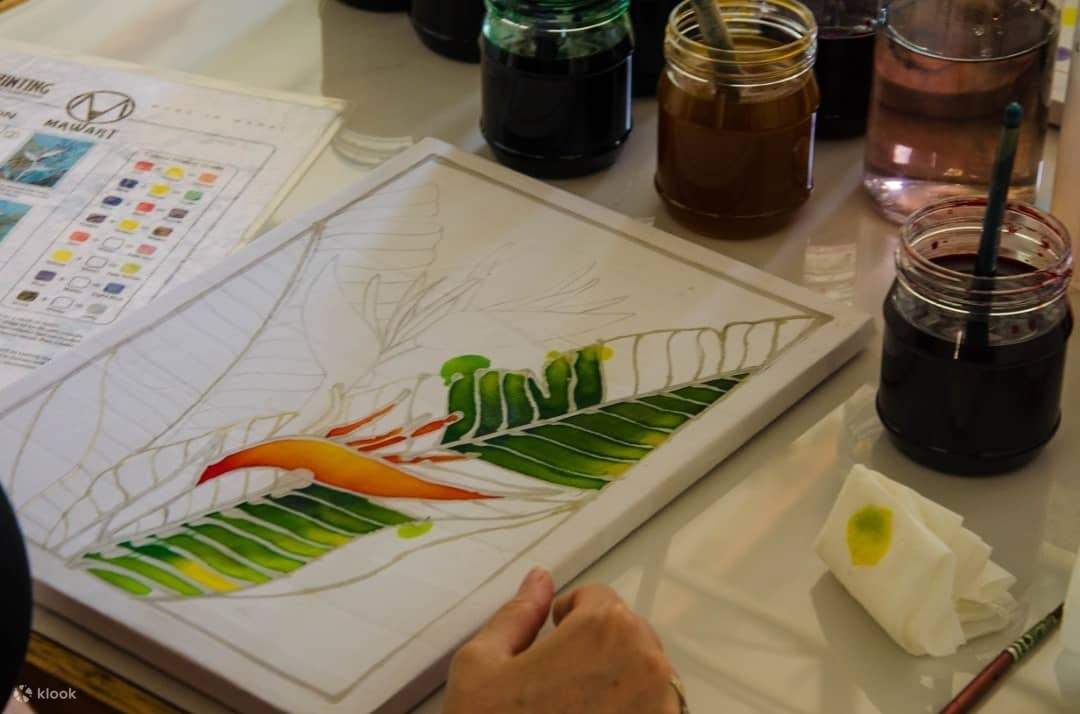 Pintura de batik de hojas