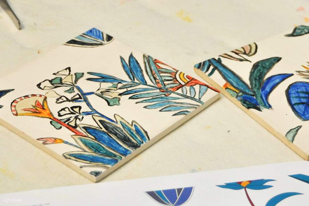 flowers on painted tiles in aura art causeway bay