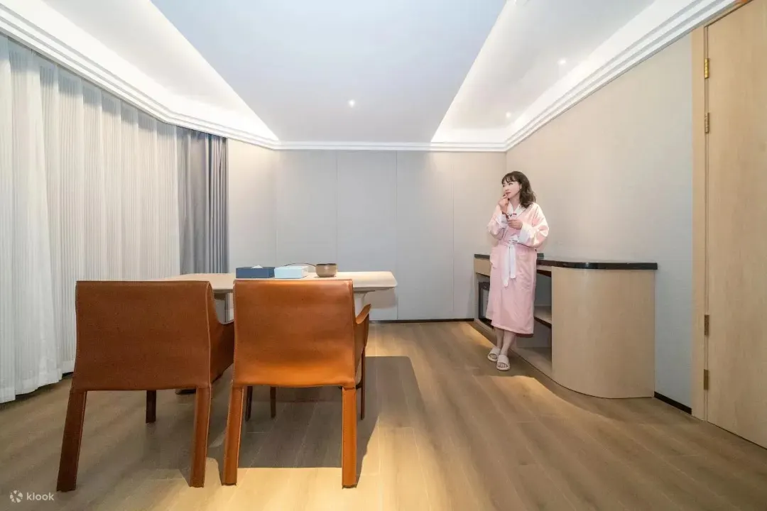 高级大床套房