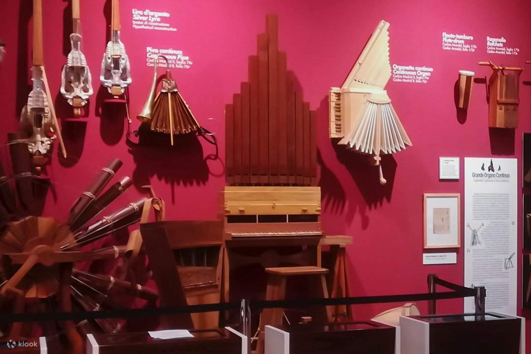 выставка музыкальных инструментов в музее Leonardo 3 в Милане