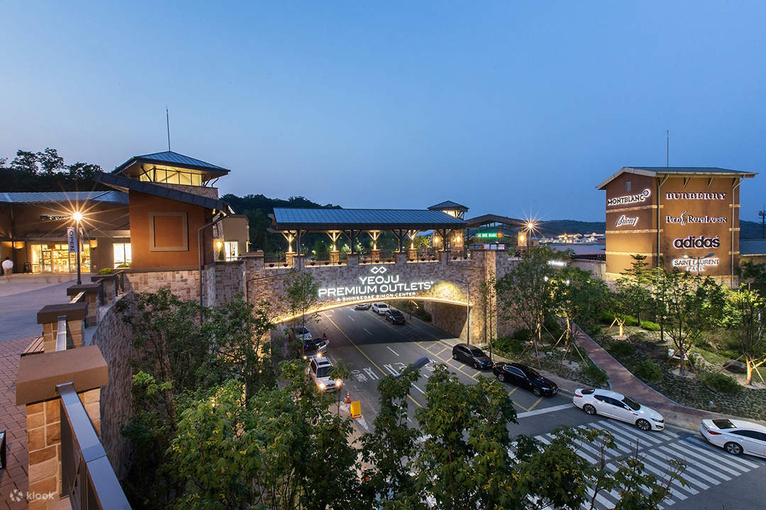 Vé Xe Buýt Đi Giữa Seoul Và Yeoju Premium Outlets