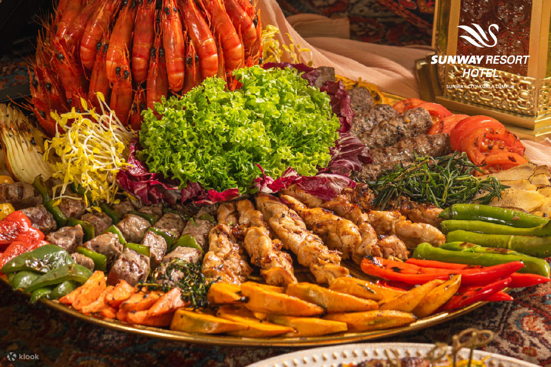 Prasmanan Ramadhan di Restoran Sunset Terrace di Sunway Resort Hotel