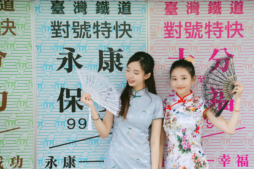 租借旗袍至近郊景點拍攝