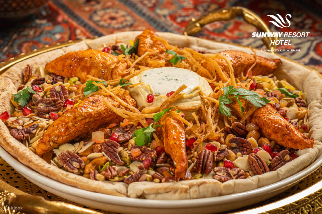 Prasmanan Ramadhan di Restoran Sunset Terrace di Sunway Resort Hotel