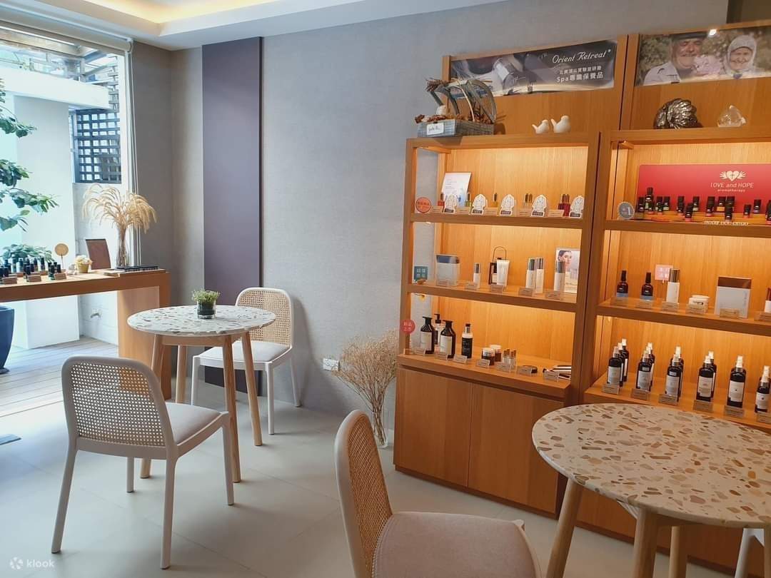 Seasons Aromatherapy Spa