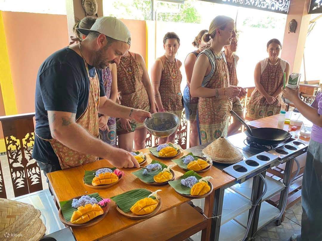 タイ料理教室（チェンマイ / Siam Garden Cooking School提供）