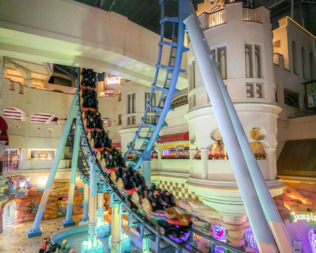 Compra online tus entradas de 1 día para el parque temático Lotte World