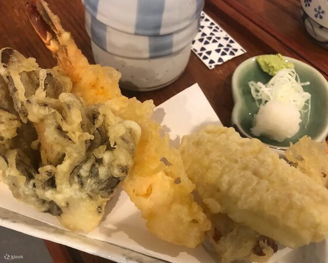 以亲手制作的荞麦面为特色的天妇罗午餐