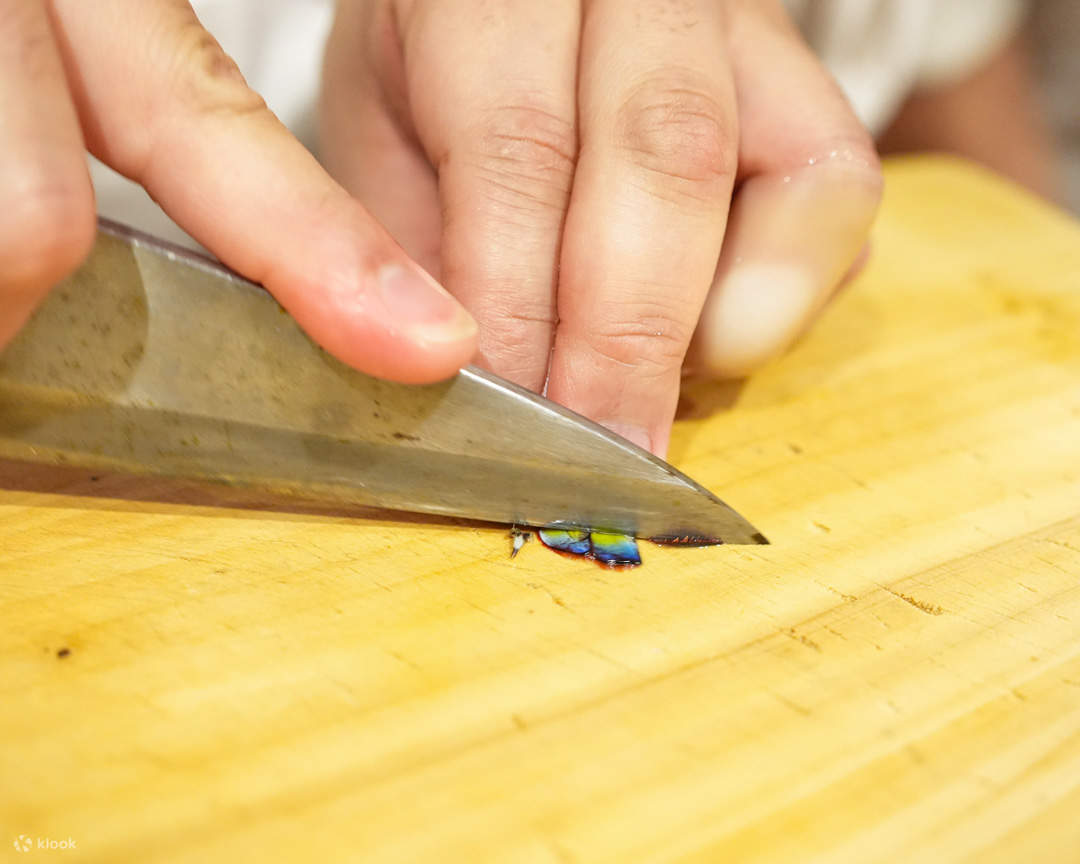 คลาสเรียนทำเทมปุระและอาหารกลางวันโอมากาเสะกับเชฟชื่อดังใน โตเกียว