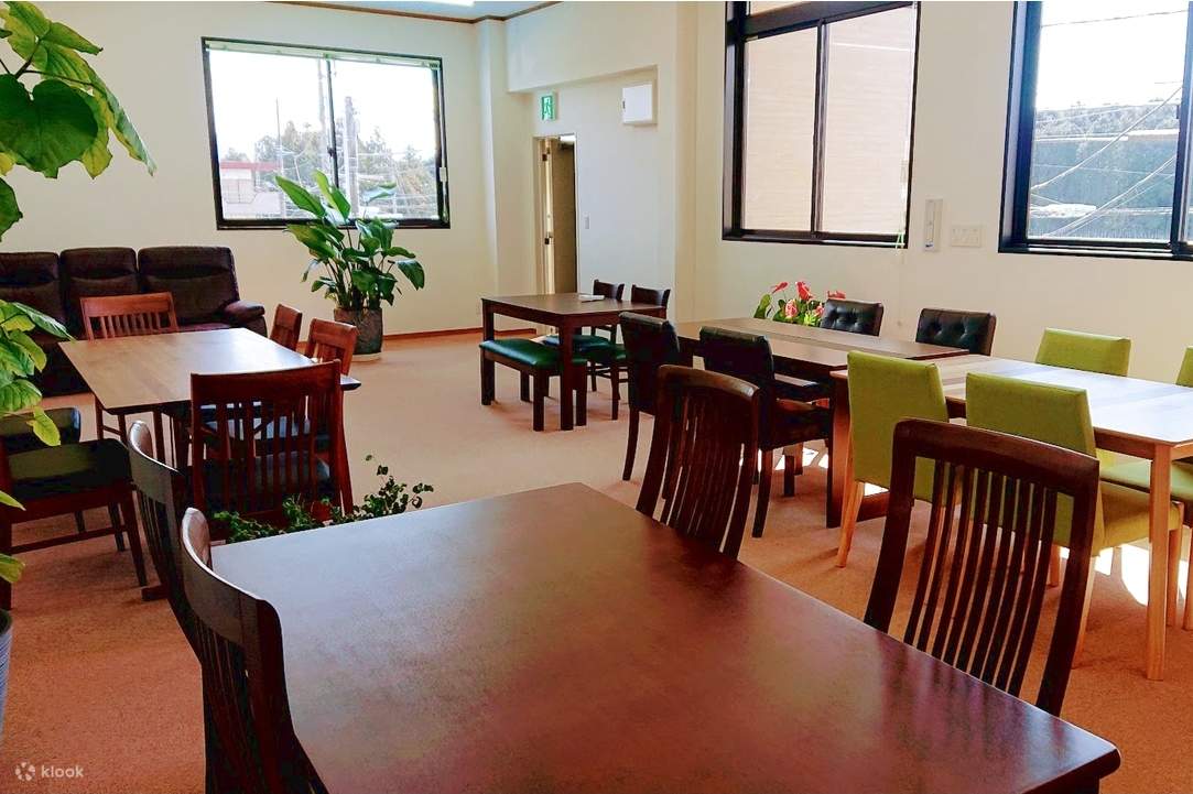 Experiencia de Mezcla de Té Japonés y Hierbas Wakan Kissa Sakura