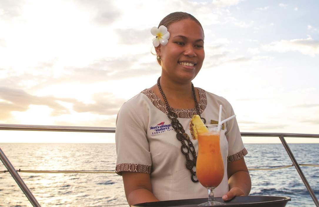 Pelayaran Makan Malam Matahari Terbenam dengan Minuman Selamat Datang di Fiji
