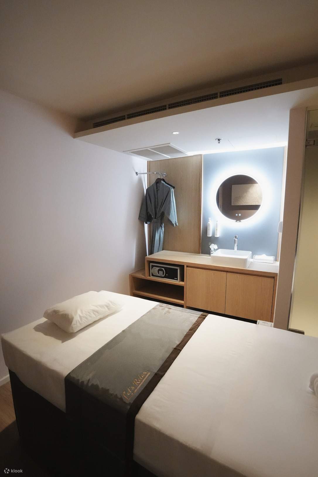 Let's Relax Spa Treatment at Asia Hotel Bangkok