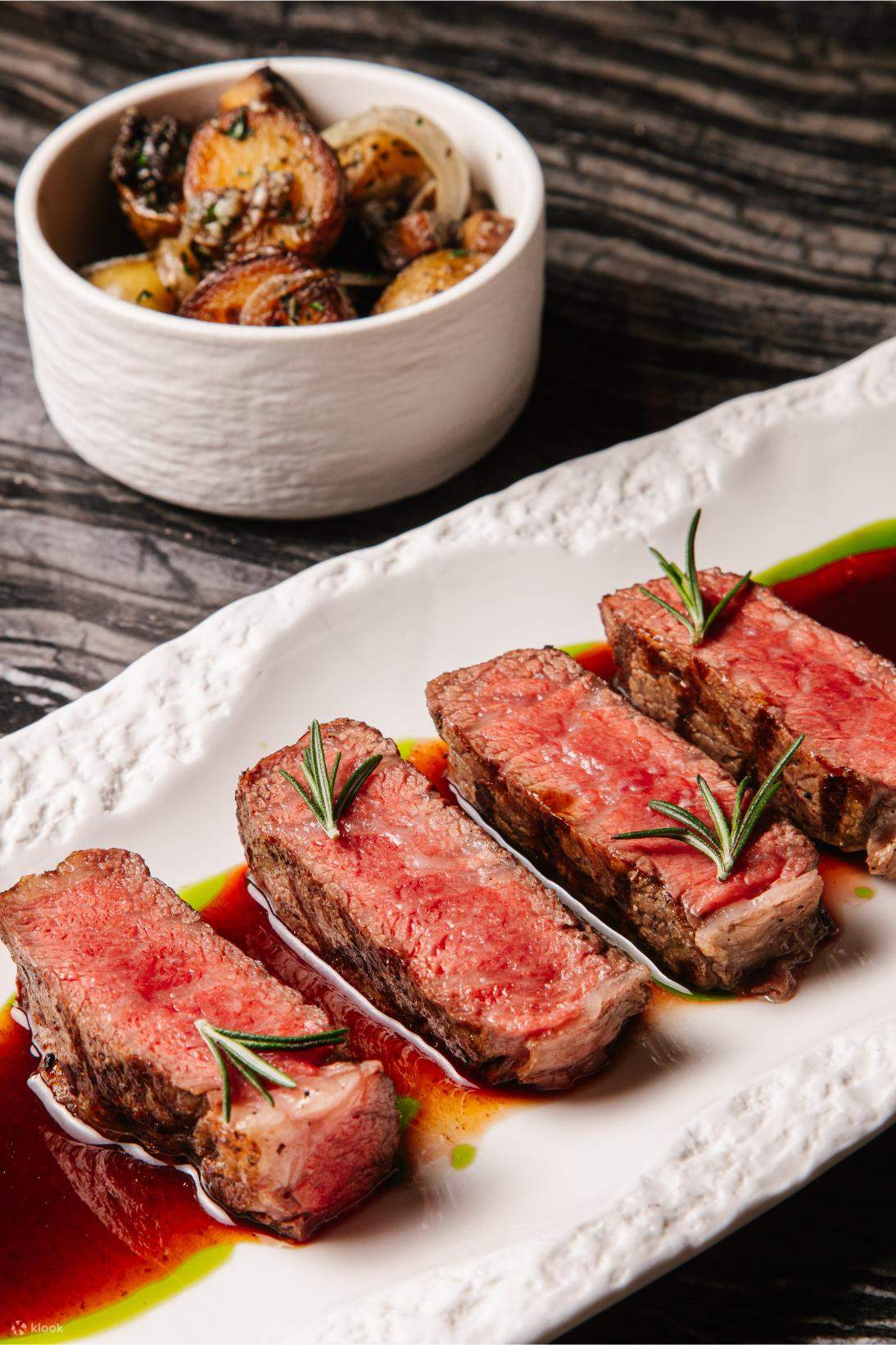 Ricci Italian Restaurant e Crudo Bar al Gaysorn Village