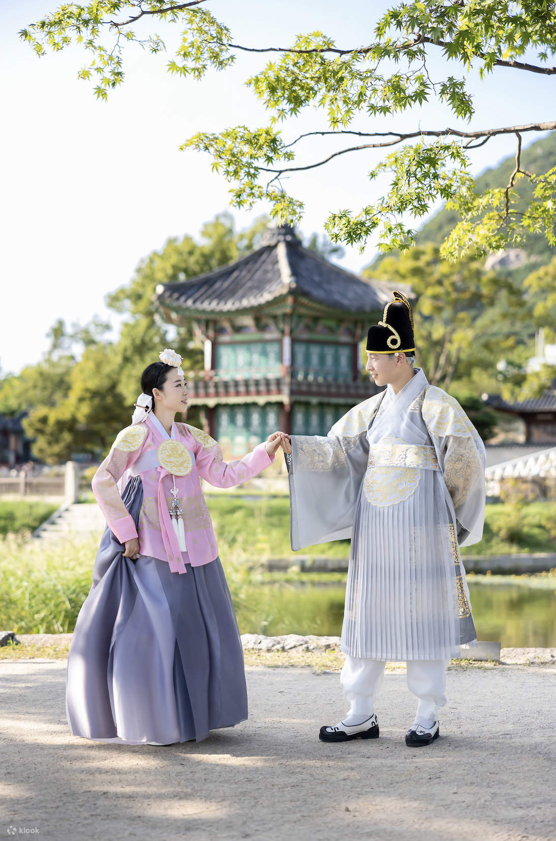 贅沢な屋外写真撮影（メイクアップ＋写真プリント付き）