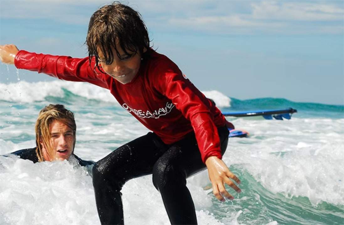 surfeurs sur la Great Ocean Road