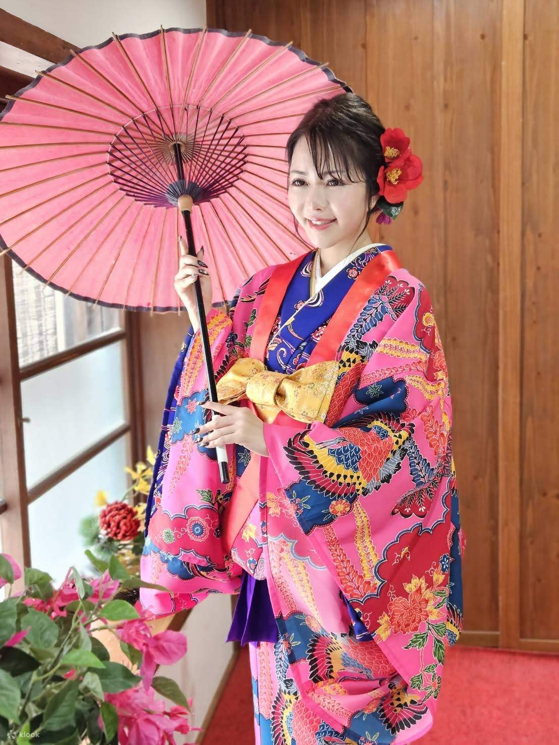 伝統工芸品 沖縄本紅型振袖 ウ〜ン