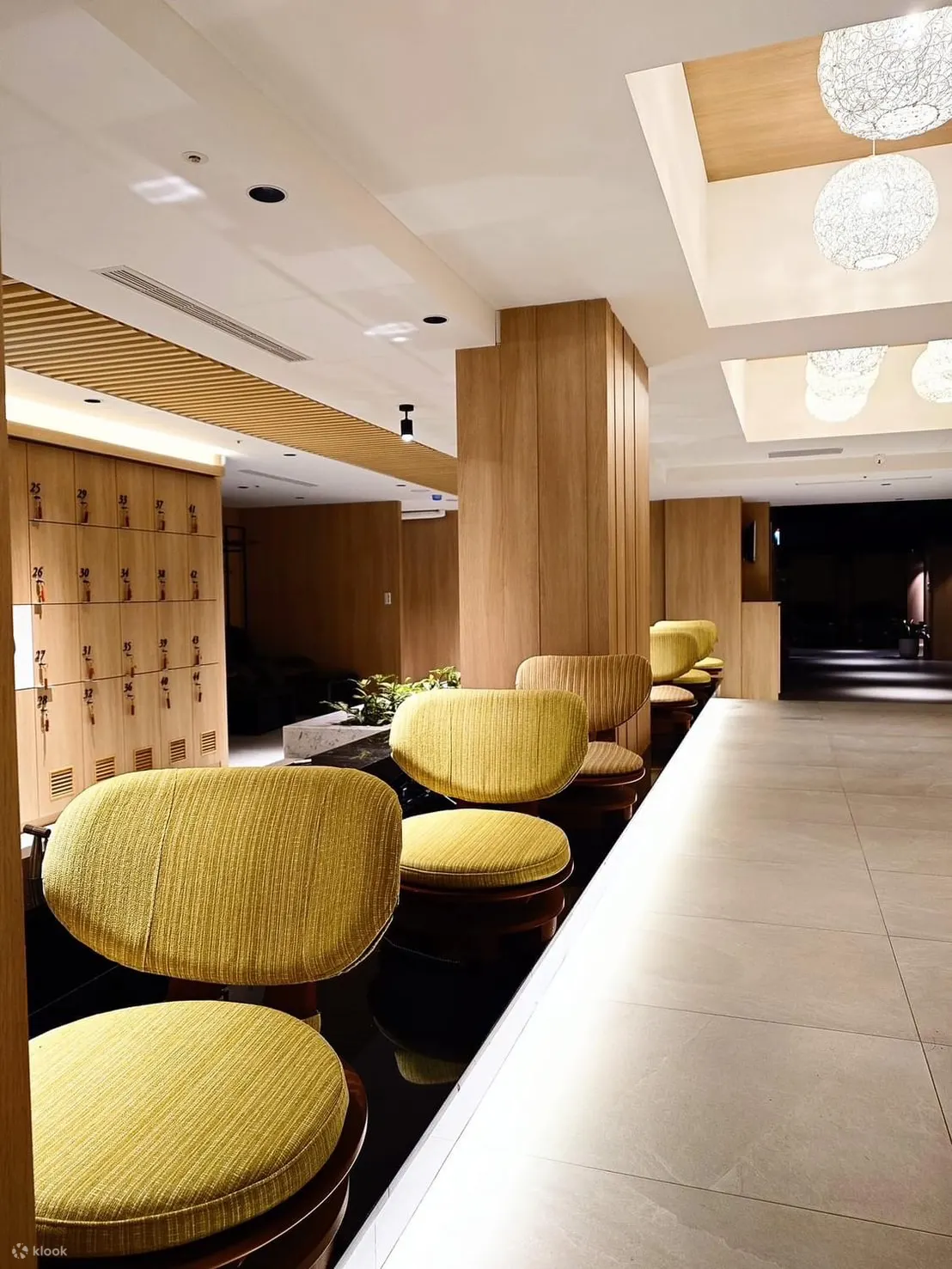 Six Star Foot Massage Center in Taipei