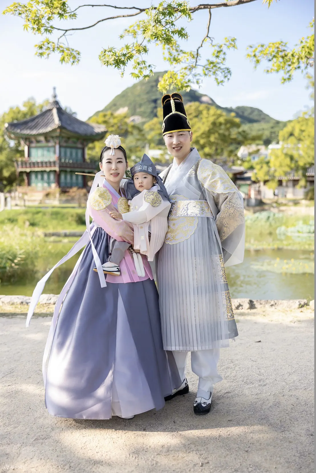 豪华户外写真（含化妆 + 照片列印）