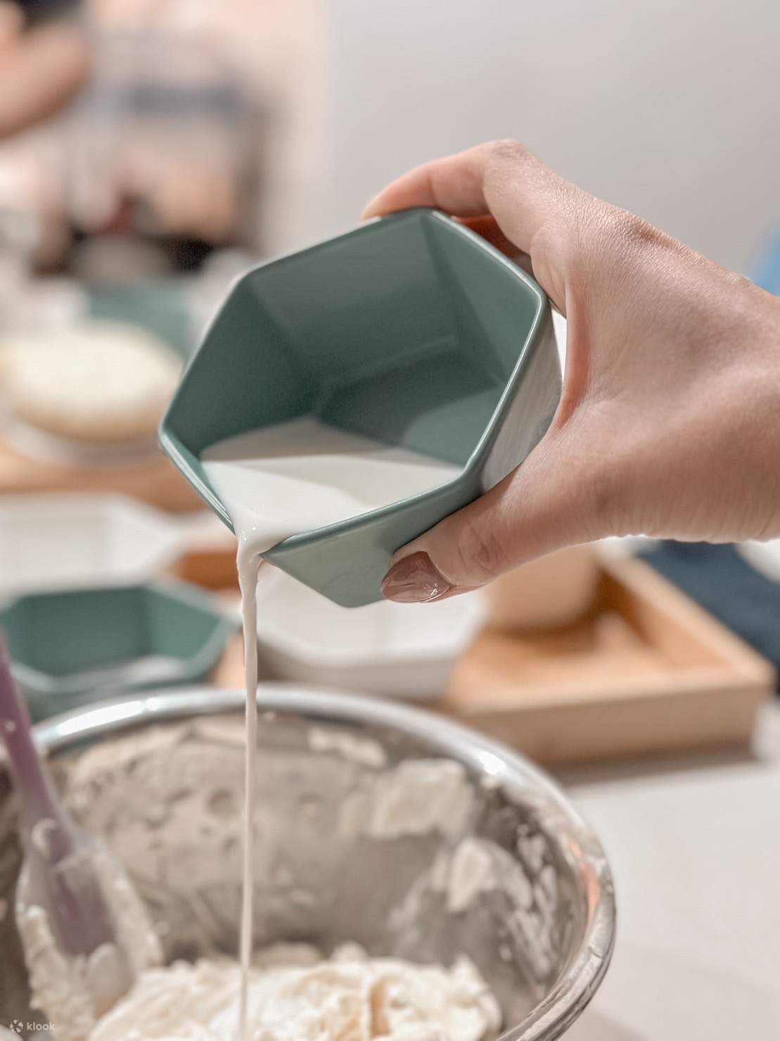 Taipei: DIY Kue Tart (Pengajaran Gaya Afternoon Tea / Menggambar Keju Krim / Krim Susu Bentuk / Lukisan Tangan Fondant / Dekorasi Krim Susu)