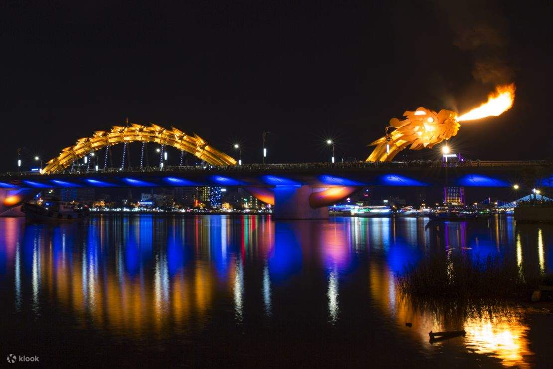 Menikmati Sungai Han di malam hari dengan Phu Quy Cruise di Da Nang