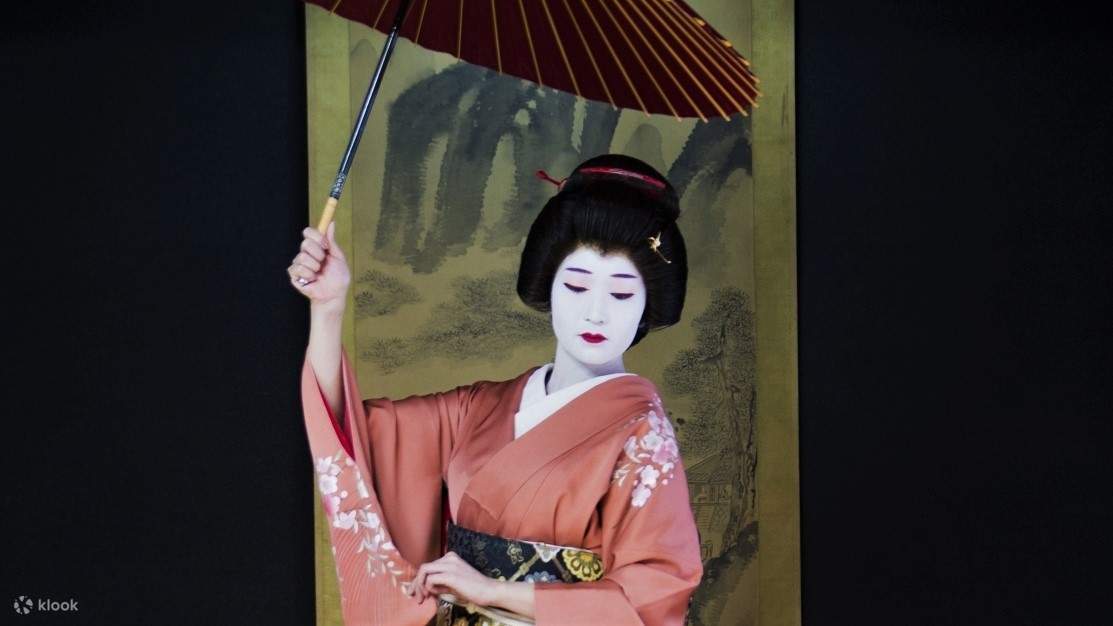pertunjukan geisha