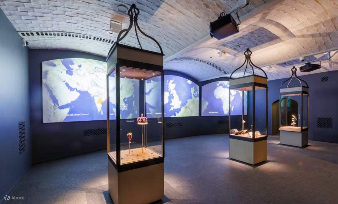 Les origines des Joyaux de la Couronne à la Tour de Londres. © Historic Royal Palace