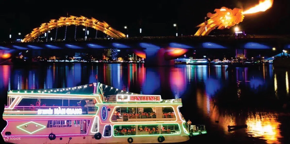 汉江夜游