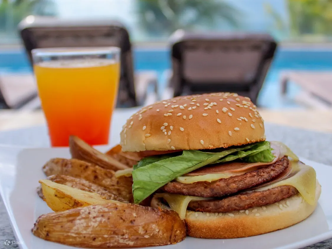 女人岛Garrafon公园门票（含交通 & 午餐）