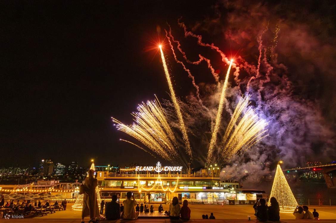 Pelayaran Muzik Bunga Api Jumaat 20:20 (November~: Sabtu 20:20)
• Laluan : Yeouido - Jambatan Banpo - Yeouido