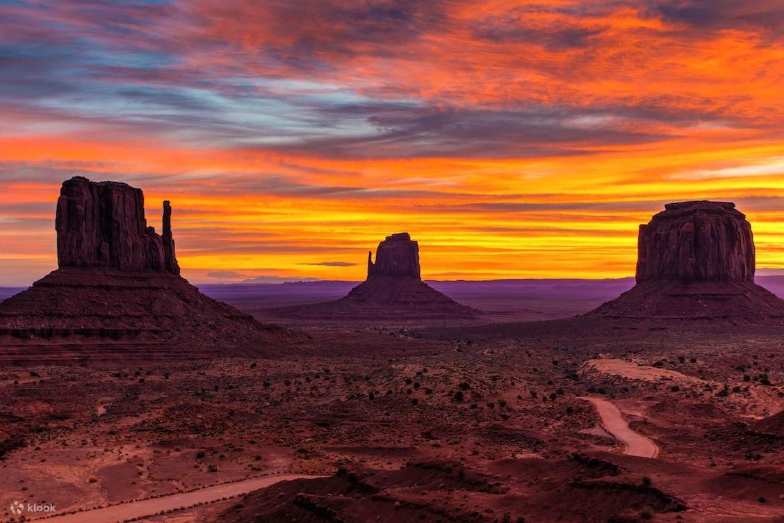 4D3N Antelope Canyon, Grand Canyon, and Zion Park Join In Tour from Las