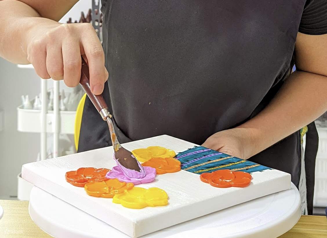 Textured Art Classes by Art Pop Studio Singapore Klook
