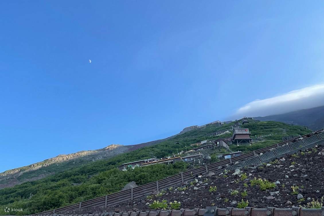 富士登山吉田ルート登山ガイド同行7・8合目山小屋おまかせ（関東
