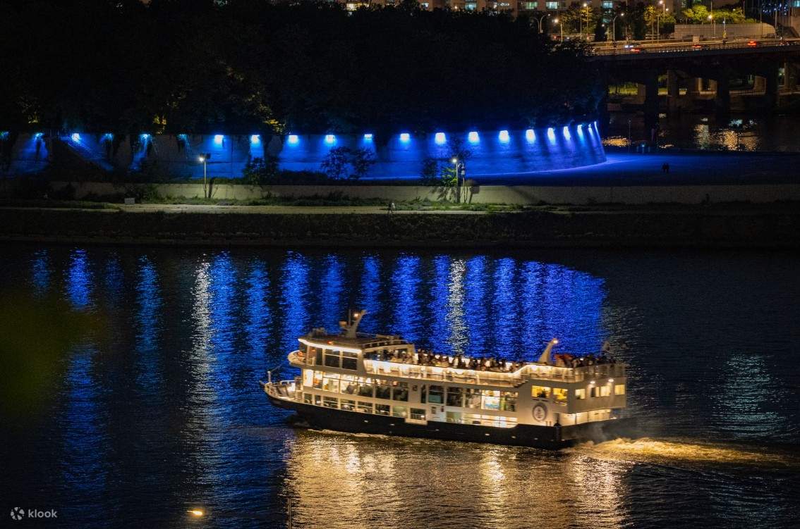• Cadangan tempat tumpuan: National Assembly, Pemandangan malam Yeouido
