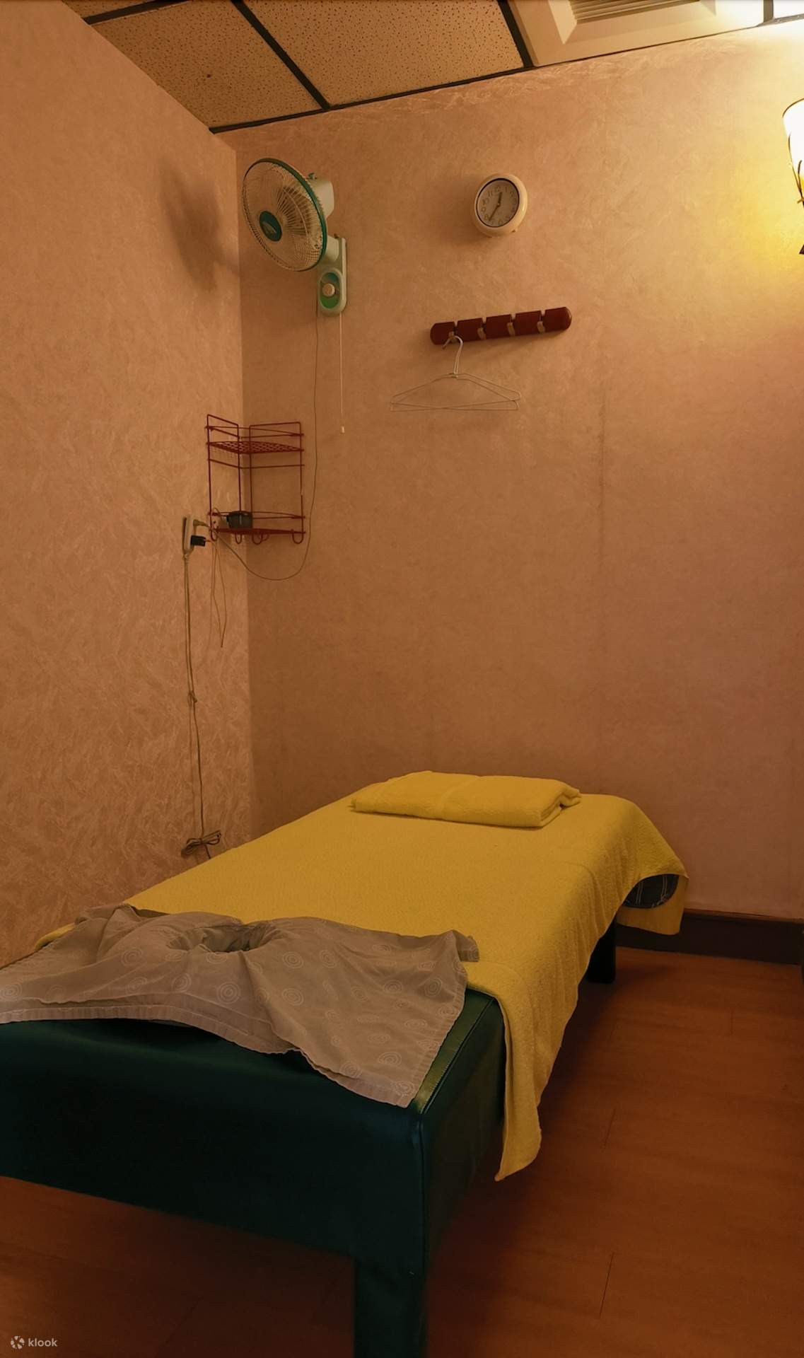 Trải nghiệm massage kiểu Trung Hoa tại Trung Tâm Massage & Chăm Sóc Sức Khỏe Bàn Chân Thái Cực Chi nhánh Zhongxiao (Ga MRT Zhongxiao Xinsheng)