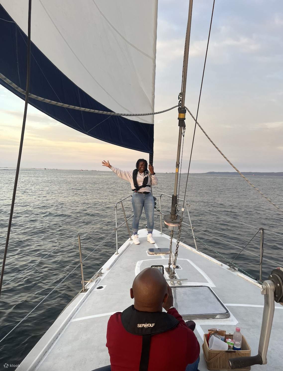 ล่องเรือยอร์ชชมอ่าวแสงอรุณ – ทัวร์ส่วนตัว 1 ชั่วโมง ที่โพฮัง