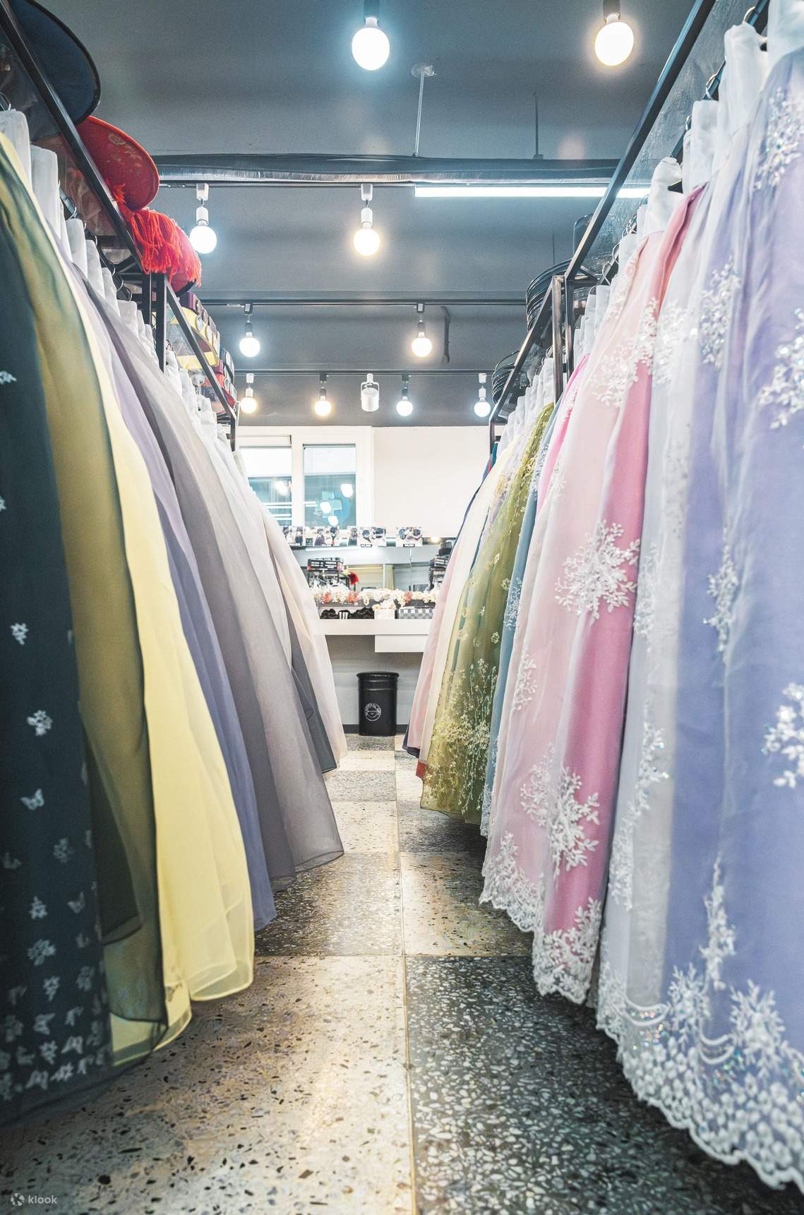 Penyewaan Hanbok dengan Penataan Rambut & Aksesori di hanbokgirls