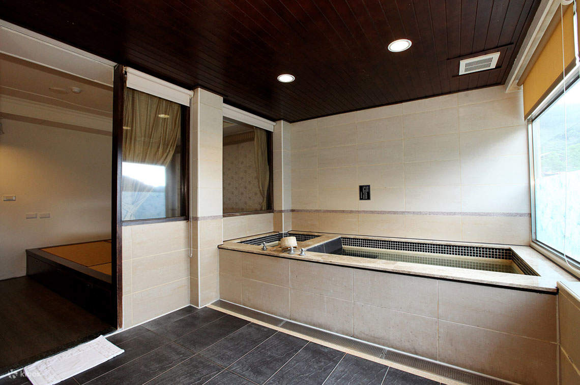 Habitación de baño de estilo japonés Onsen en Wulai Mountain Water Yan Hot Spring Resort