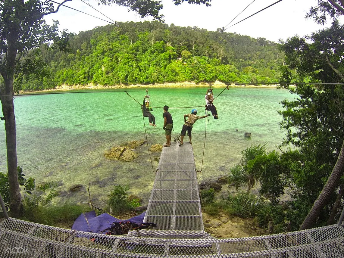 Coral Flyer Zipline Dan Sapi Island Snorkeling Di Kota Kinabalu