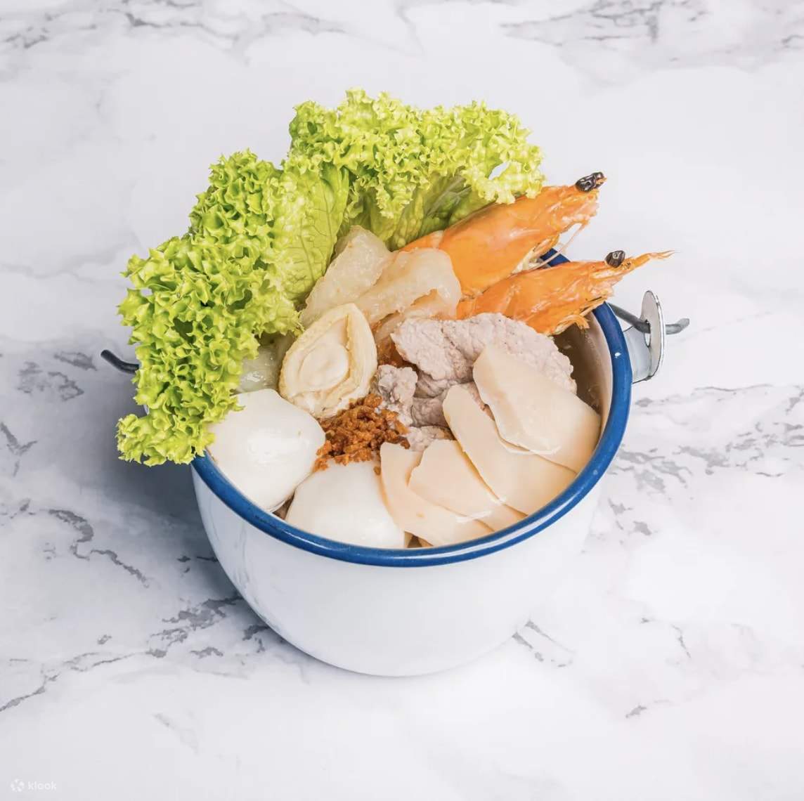 The White Tiffin di AMK Hub Singapura