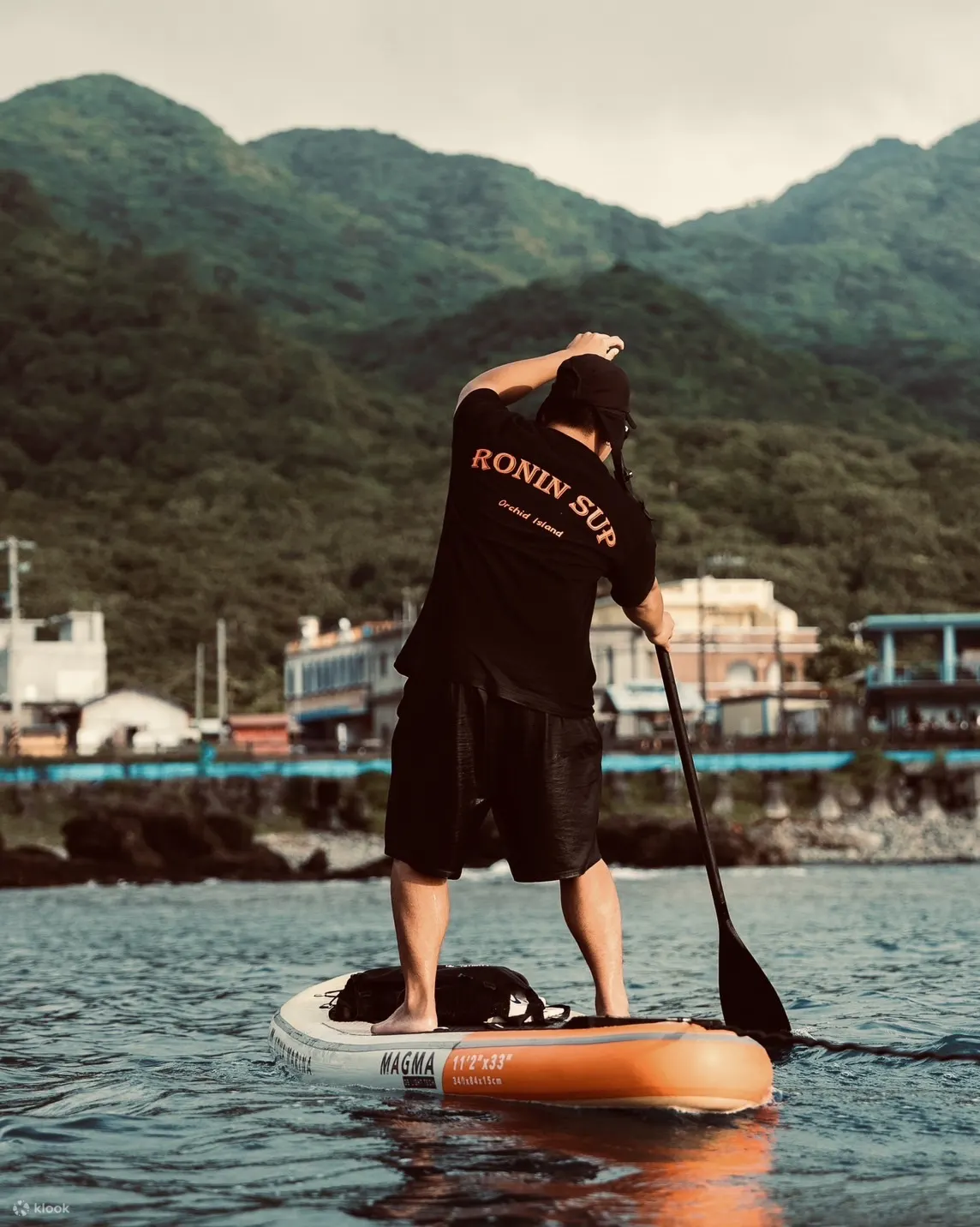 台东兰屿: SUP立桨与海上跑版体验 - 日出・夕阳・Gopro摄影