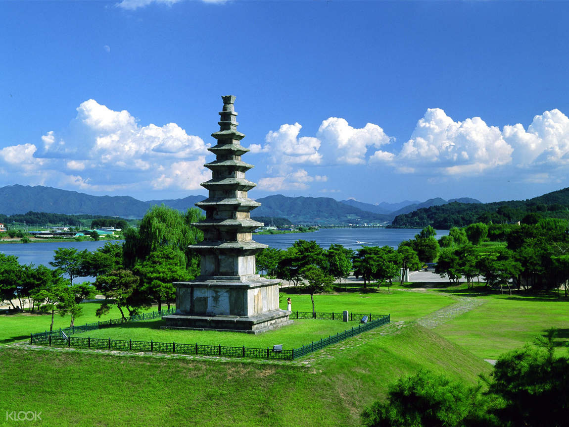 ''Crash Landing on You'' Beautiful Filming Location Tour