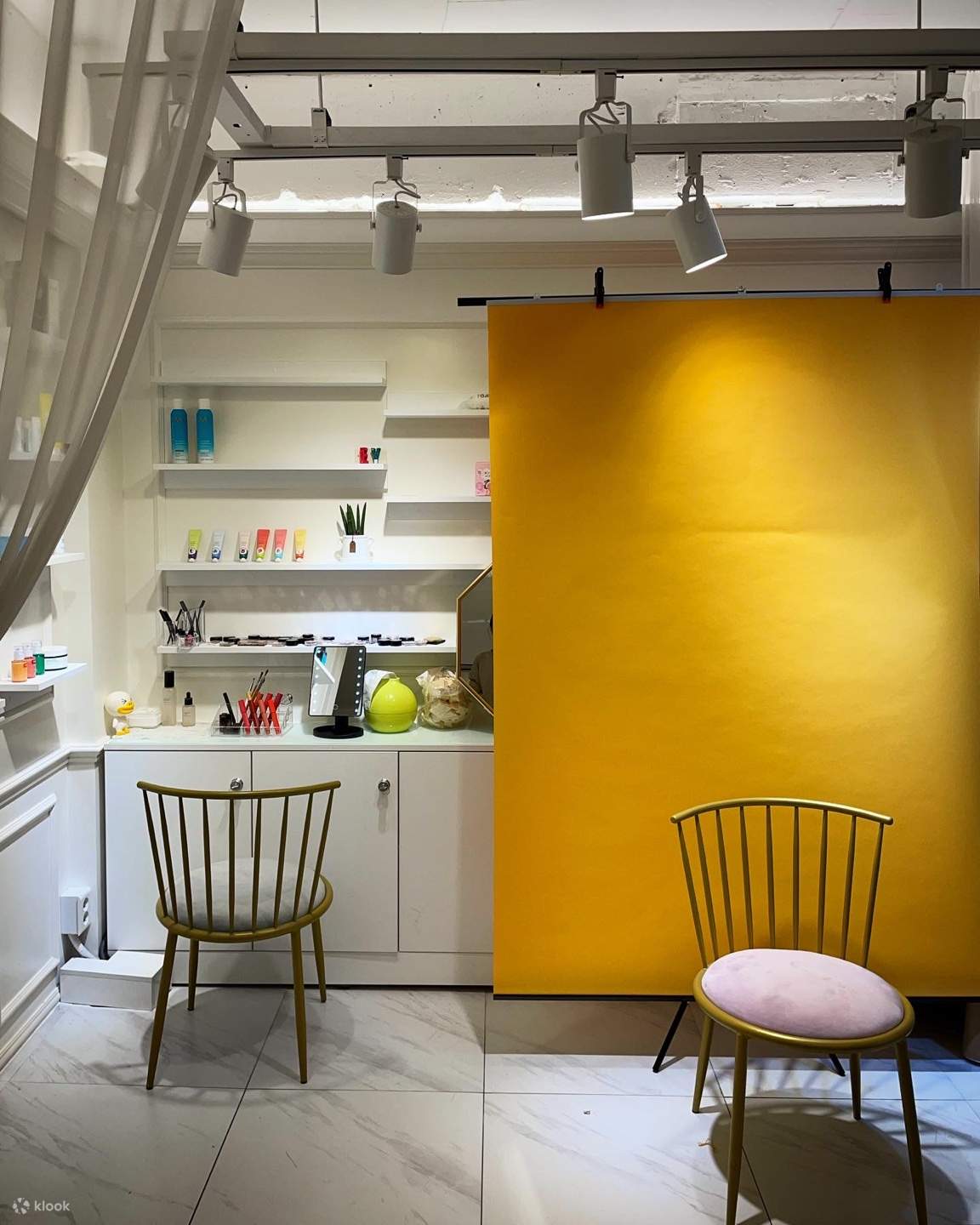 韓系K-pop偶像髮型設計及潮流證件照