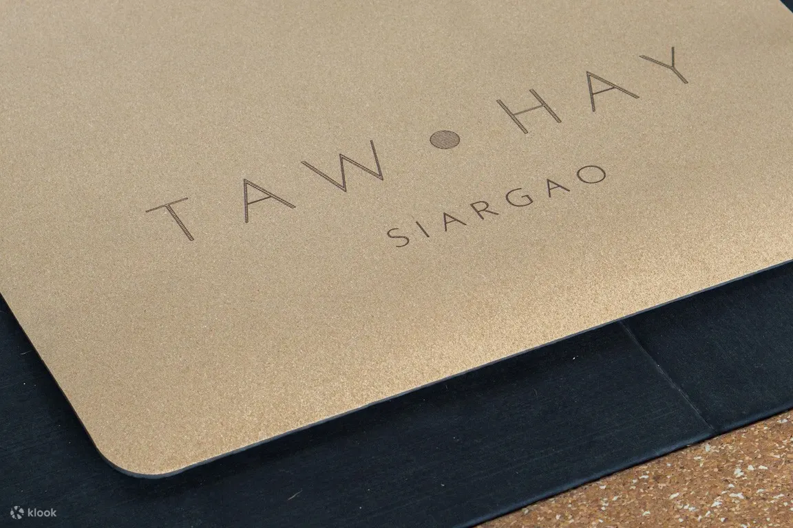 印有 Taw hay siargao 图案的瑜珈垫
