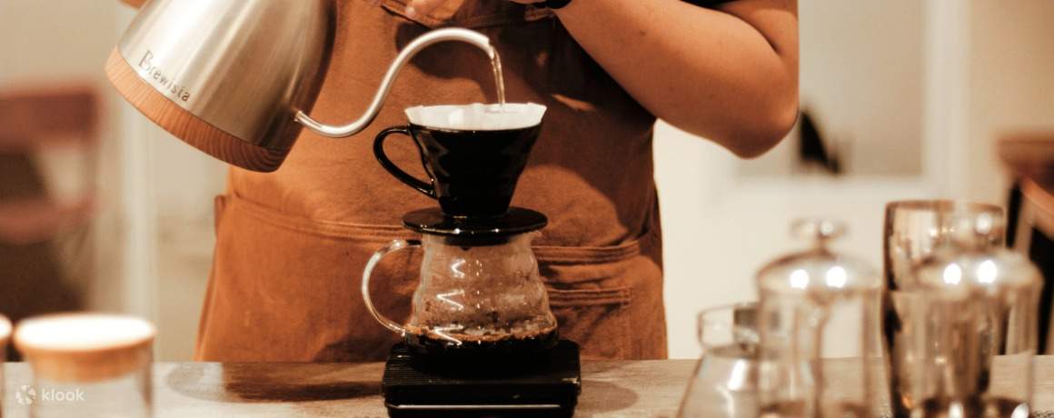 Embrace the art of coffee brewing with No Brand Seongsu Blend: A
